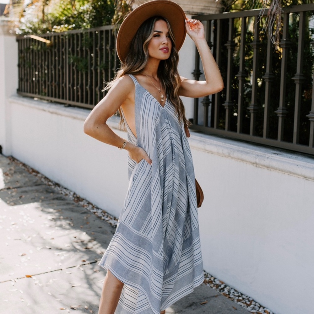 Aakaa Shadow Play Cotton + Linen Pocketed Jumpsuit